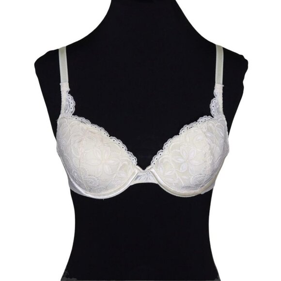 Wonderbra Other - Wonderbra Womens Size 36B Style 7263 Ivory Demi Underwire Bra Adjustable Straps